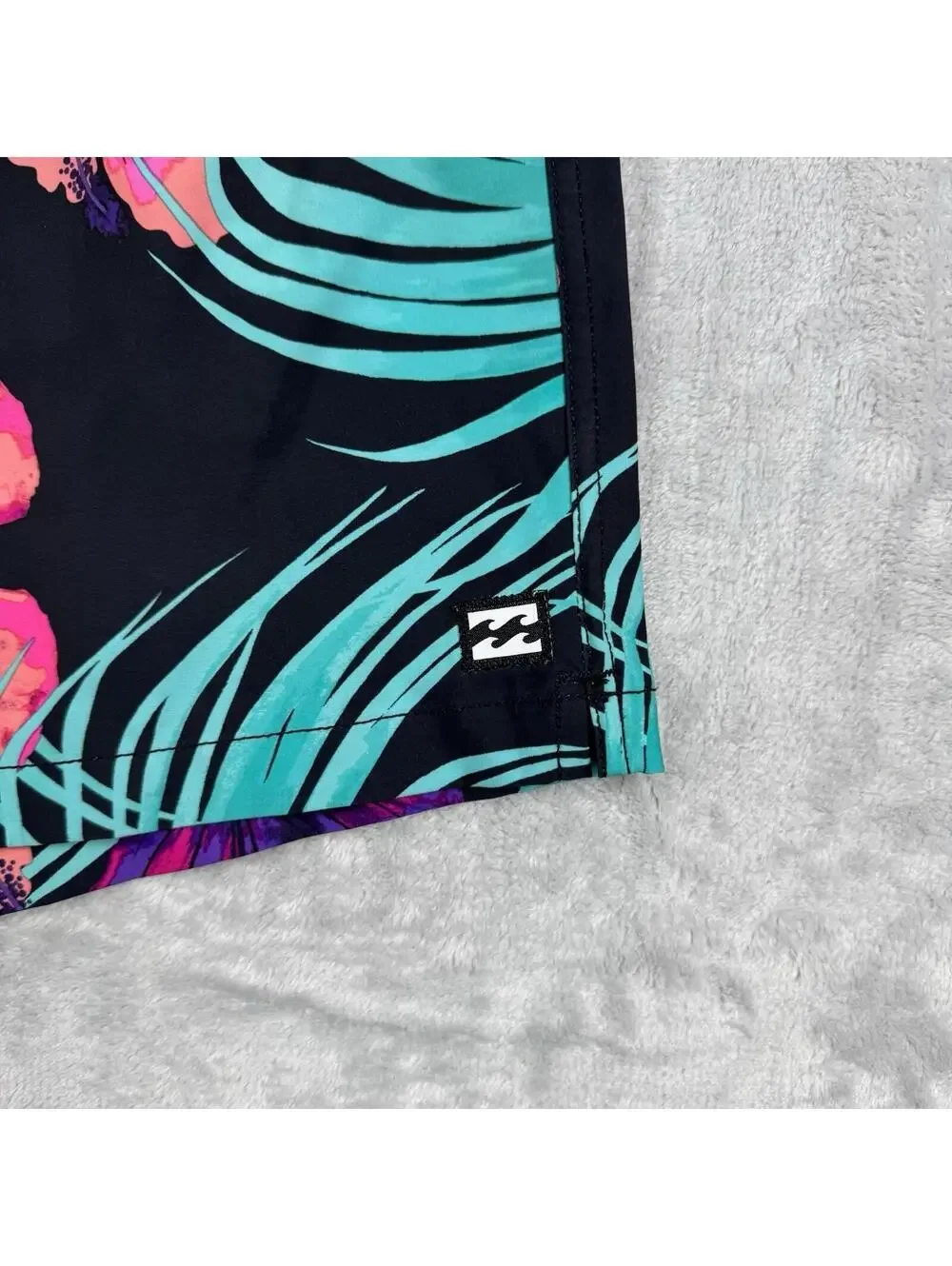 Billabong Sundays Layback Recycler Tropical Swim Shorts Size M Unlined Y2K Relax